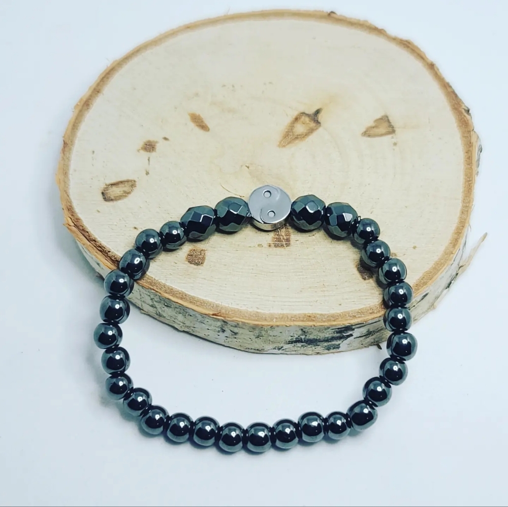 Hematite Yin-yang bracelet 8 mm